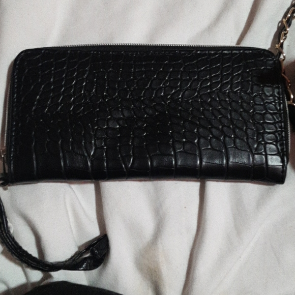 Purse - Picture 2 of 2